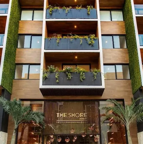 The Shore At 46th Luxury Apartahotel